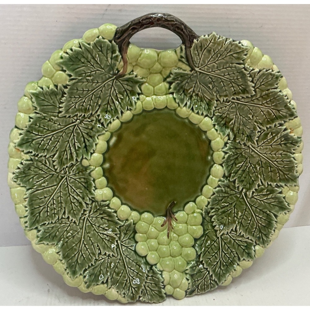 Jay Willfred Portugal Grape Leaf Platter Majolica Serving Tray Green 12" Ceramic
